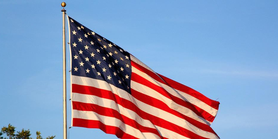 Rappresentazione visiva dell'articolo: Cosa aspettarci dai consumi americani? Recessione in vista?